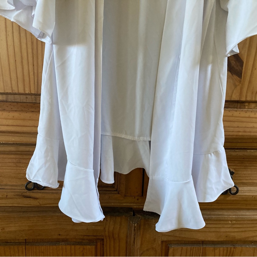 Birdy Grey White Robe - Picture 3 of 9